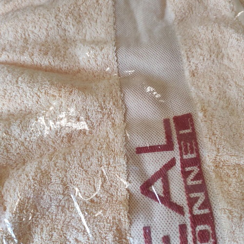 L'Oréal towel new, large size