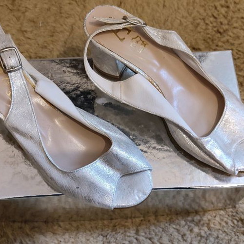 Silver sandal used no 36 with square heel