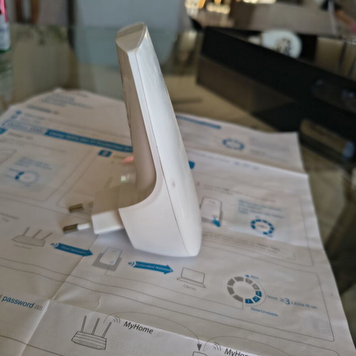 TP-Link TL-WA850RE Wi-Fi Range Extender N300, like new