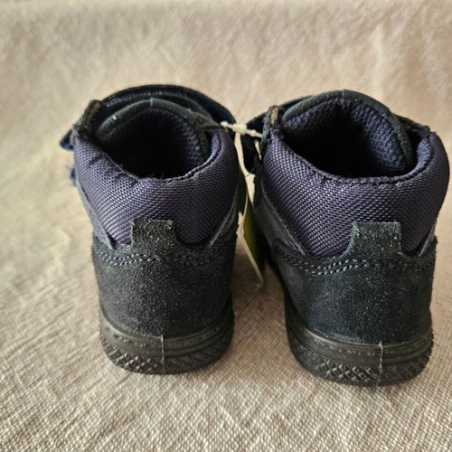 Primigi Gore-Tex toddler shoes, size 20