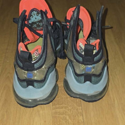 Nike LeBron 19 Fast Food basketball shoes like new, Dutch Blue