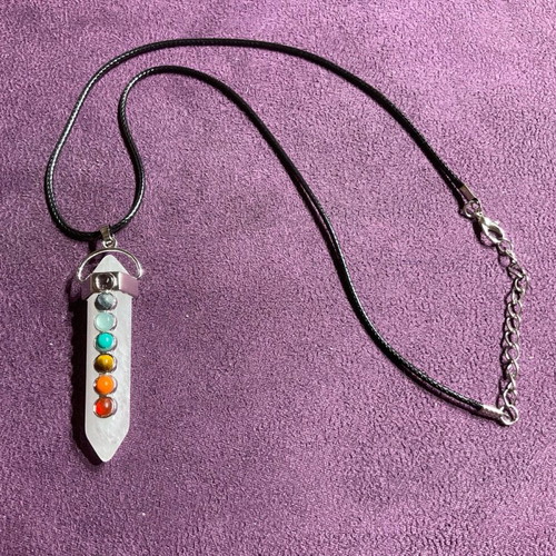 Quartz pendant 7 chakras
