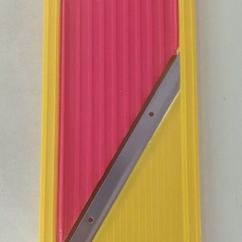Vegetable slicer two-level like new