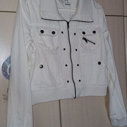 White women's lightweight cotton jacket new, medium size