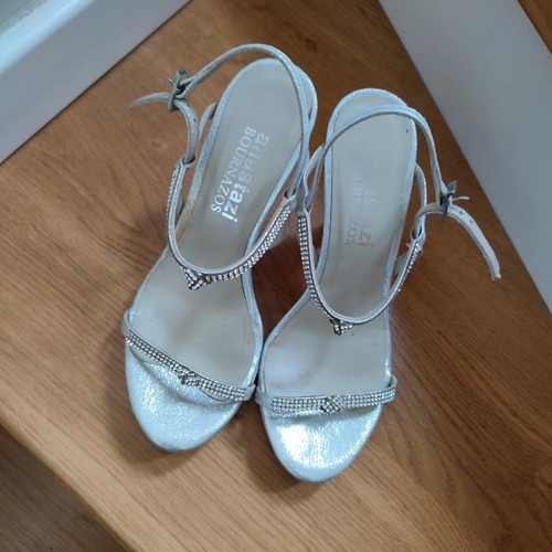 Anastazi Bournazos leather silver sandals with rhinestones size 36