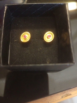 Women's 18k gold earrings Byzantine design with rubies, like new