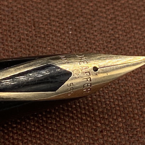 Sheaffer Imperial Triumph 777 fountain pen like new, 14K gold nib