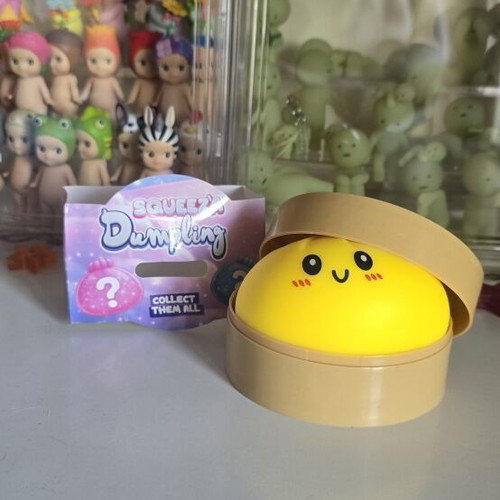 Squeeza Dumpling yellow squishy toy