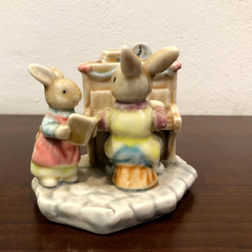 Vintage porcelain figures by Albert Kessler, set of 3, like new