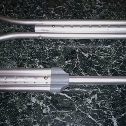 Aluminum children's crutches adjustable height like new