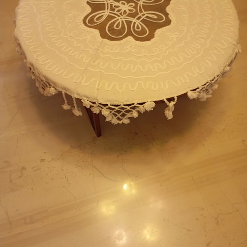 Vintage round tablecloth 81x87 with embossed cordonetto and tassels, used