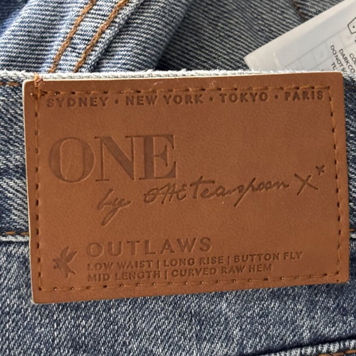 One Teaspoon Outlaws Denim Shorts like new, size 27, blue