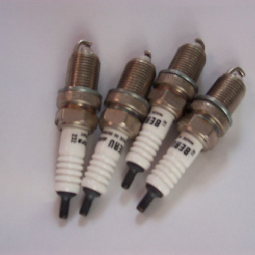Beru 14F-8LUR spark plugs new, set of 4 for BMW E30 315-318i