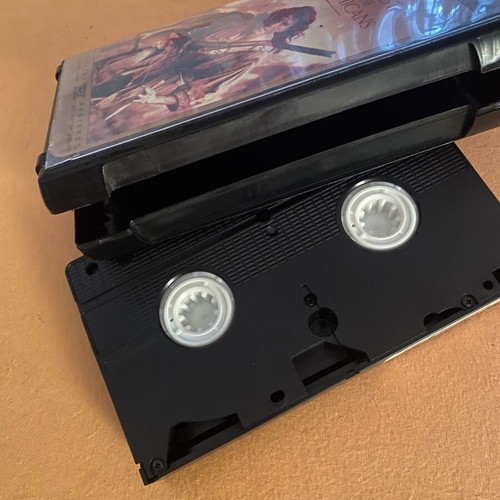 The Last of the Mohicans VHS tape like new, Widescreen NTSC