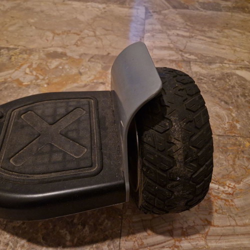 Hoverboard used with thick wheels, Bluetooth and led lighting