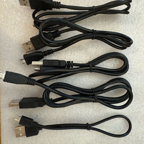 Set of 5 USB A to Micro USB Cables like new