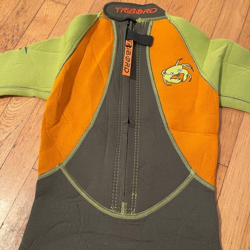Tribord children's diving suit like new, for 8 years old