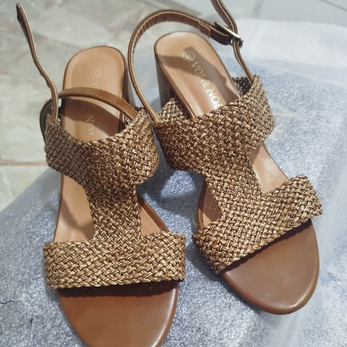 Voi&Noi brown sandals size 37 used