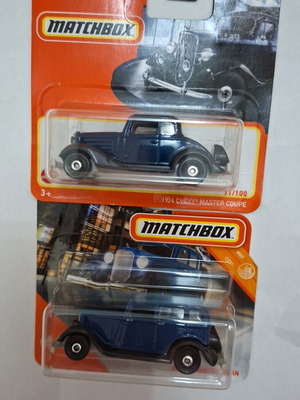 Chevrolet Sedan 1933 and 1934 toy cars set new, 2 pieces