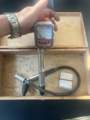 Motometer engine compression tester used