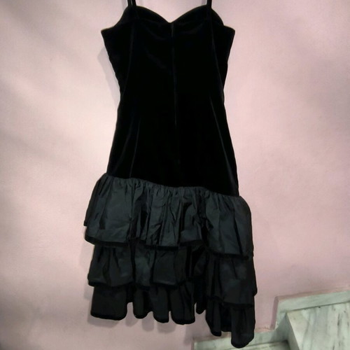 Vintage theatrical dress velvet and taffeta like new, black