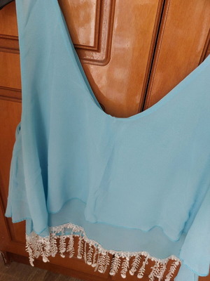 Women's crop top like new, one size, loose fit