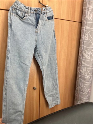Pink Woman blue jeans like new, size XS