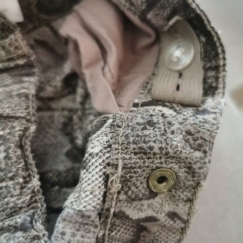 H&M shorts size 116, like new, gray