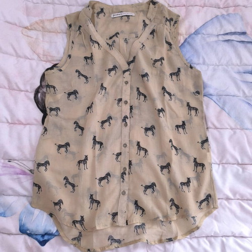 Stradivarius women's beige shirt with black horses like new
