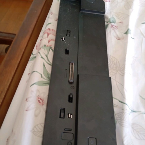 Think Pad Fujitsu Port Replicator Model NPR46 new
