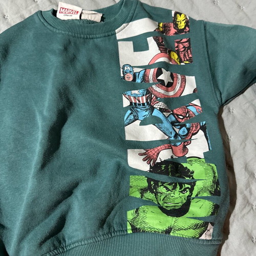 Zara Marvel sweatshirt for boys 98-104, like new, green