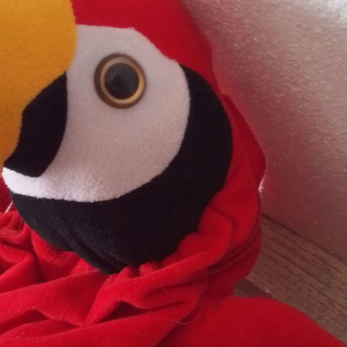 Children's parrot backpack Loro Parque used