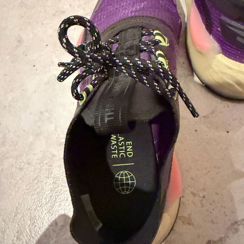 Adidas Boost athletic shoes 37.5 like new, purple
