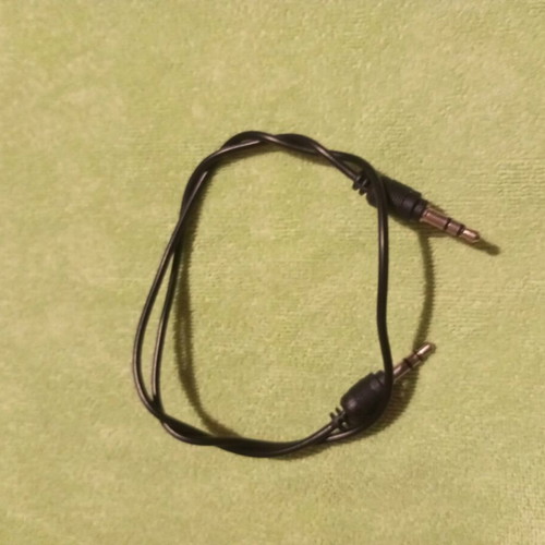 AUX audio cable jack 3.5mm 0.5m like new