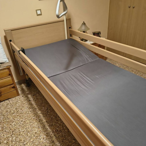 Trento Electric Hospital Bed like new with mattress