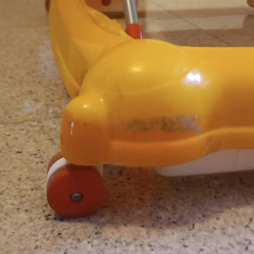 Στράτα Chicco μεταχειρισμένη με παιχνίδι πολλαπλών δραστηριοτήτων