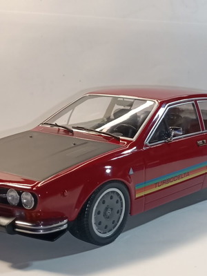 Alfa Romeo Alfetta GTV Turbodelta 1/18 μοντέλο με έξτρα 16" ζάντες καινούριο