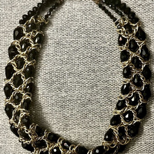 Jewelry set in gold tone like new