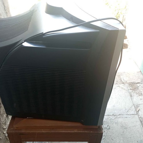 Teleteh TV used with minor defects, no remote