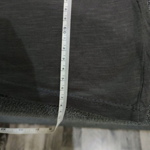 T shirt like new, size L, gray and brown