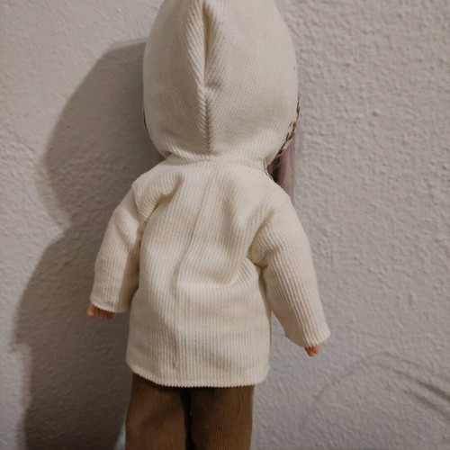 Bella doll used, very good condition
