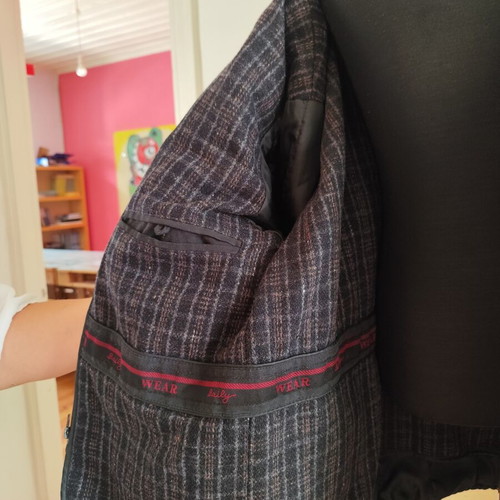 Men's jacket with inner vest like new, size M to L, black
