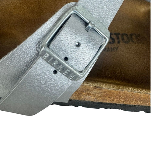 Birkenstock Gizeh Silver Birko-Flor Sandals size 39 used