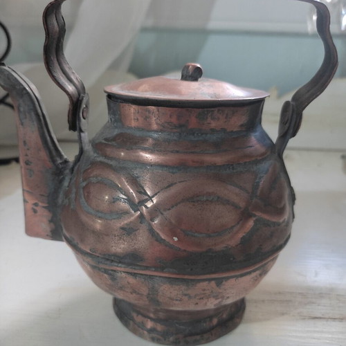 Vintage copper teapot 1950, like new with embossed design