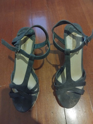 Oysho platform sandals size 38, like new, grey