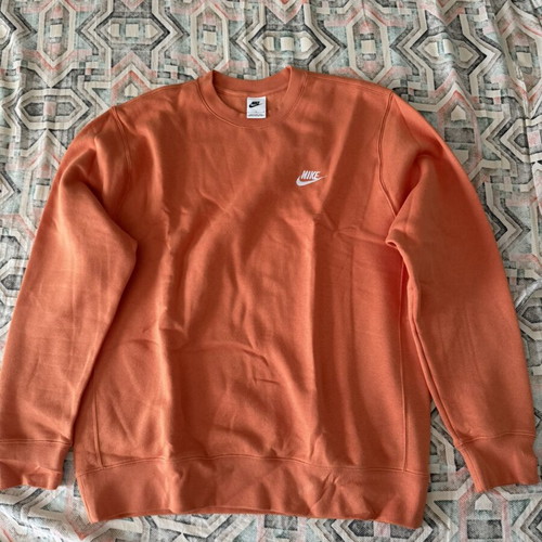 Nike long sleeve shirt like new, orange, size L