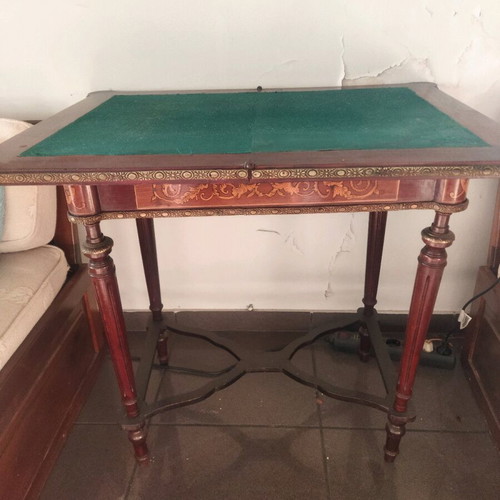 Antique table like new, dimensions 0.80x0.63 m