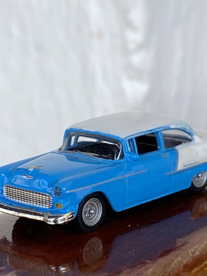 Chevrolet Chevy Bel Air 1955 diecast model like new, scale 1:87