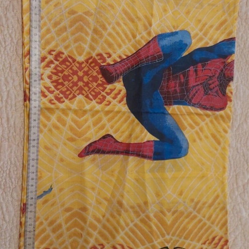 Spiderman crib sheets and pillowcase set like new, 2 pieces