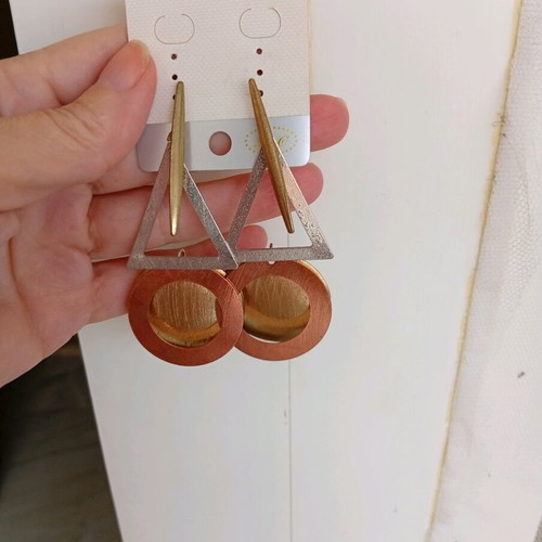 Trichroma hanging earrings new